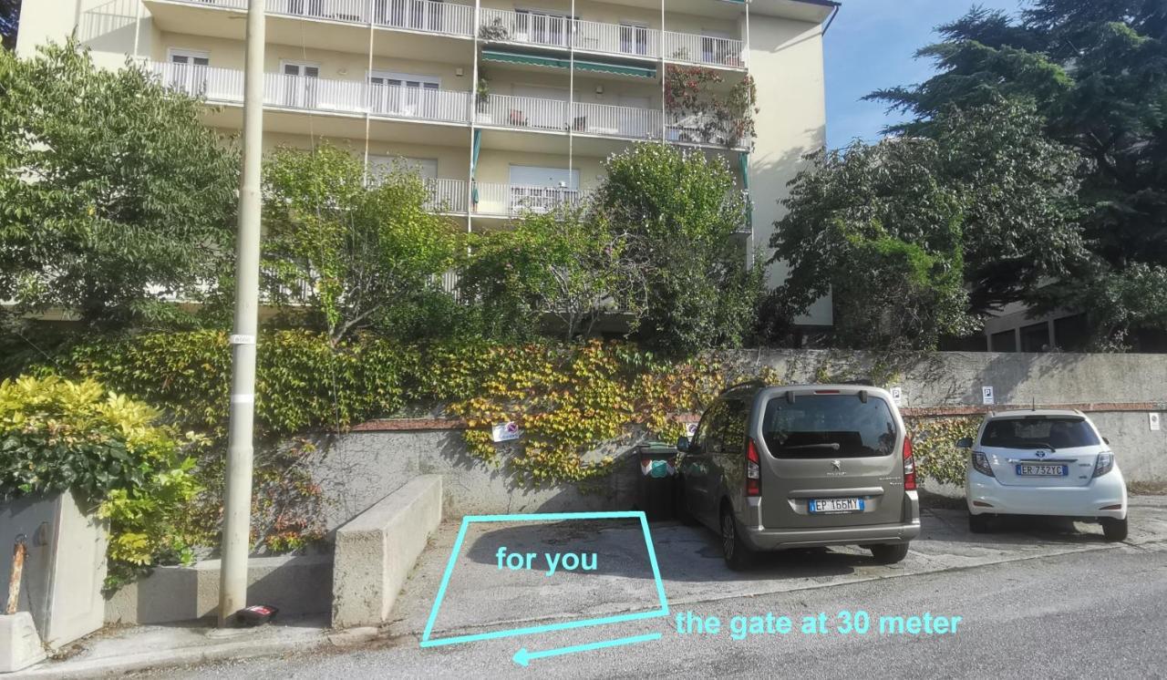 Charming Apartment In A 19Th Century Villa Trieste Exteriör bild