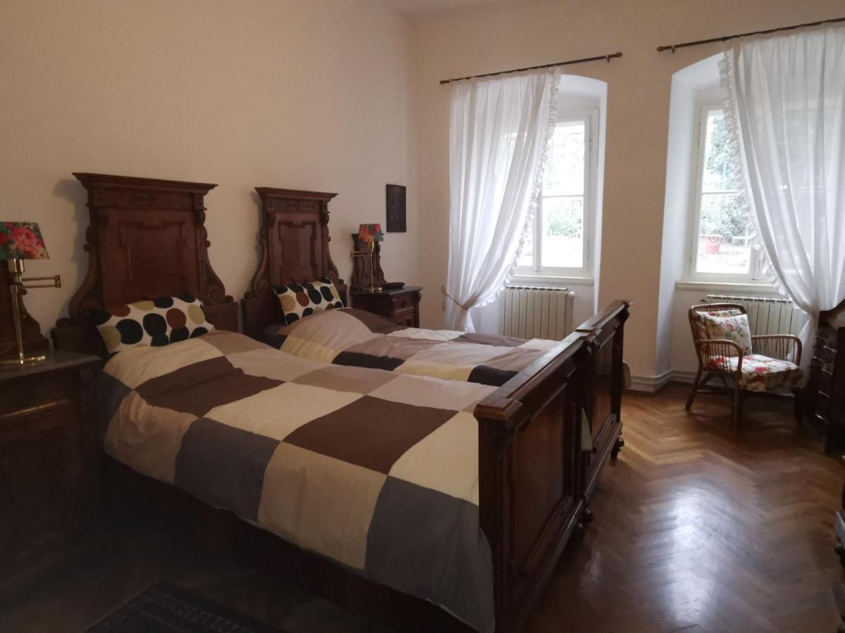 Charming Apartment In A 19Th Century Villa Trieste Exteriör bild