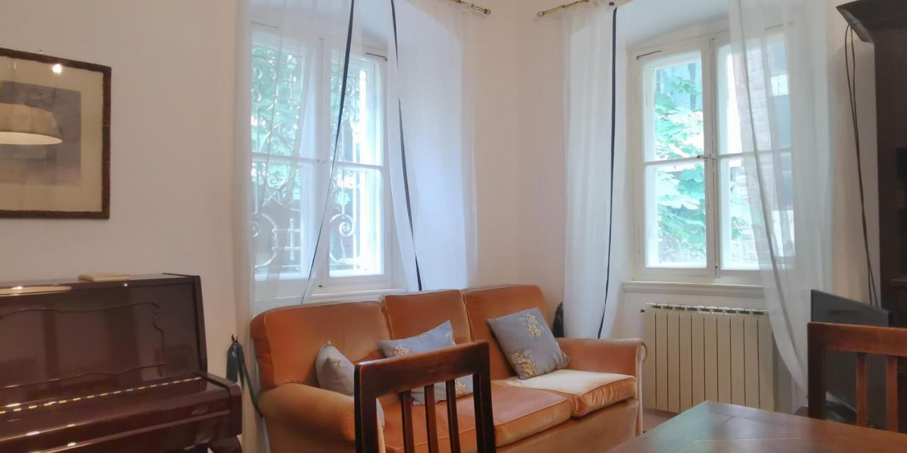 Charming Apartment In A 19Th Century Villa Trieste Exteriör bild